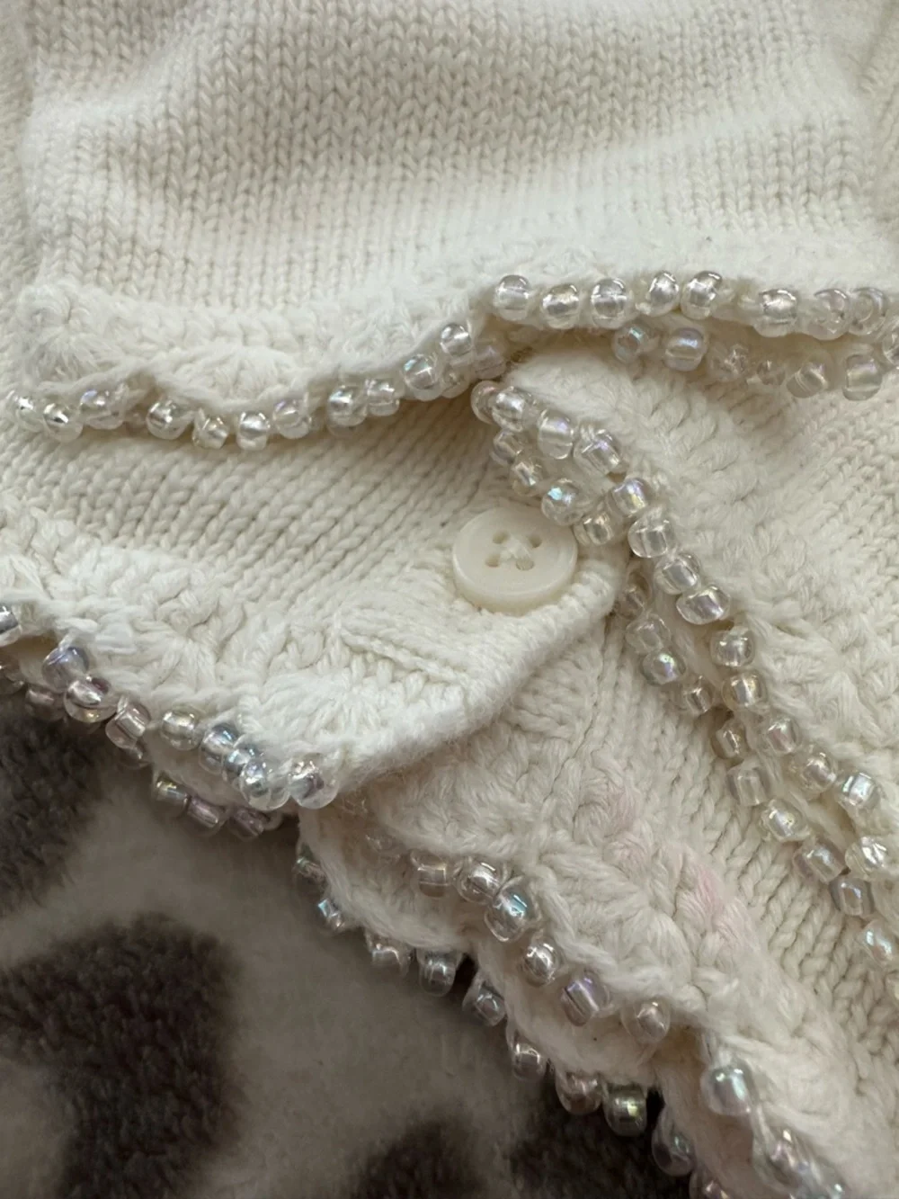2001 Gymboree Off White Cream Button Up Sweater Bead Details Size 5 Large